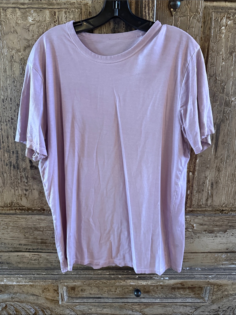 lululemon athletica Men's Short-Sleeve Crewneck Tee — Light Lavender